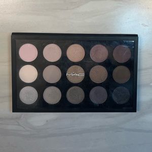 MAC Cool Neutrals 15 pan eyeshadow palette